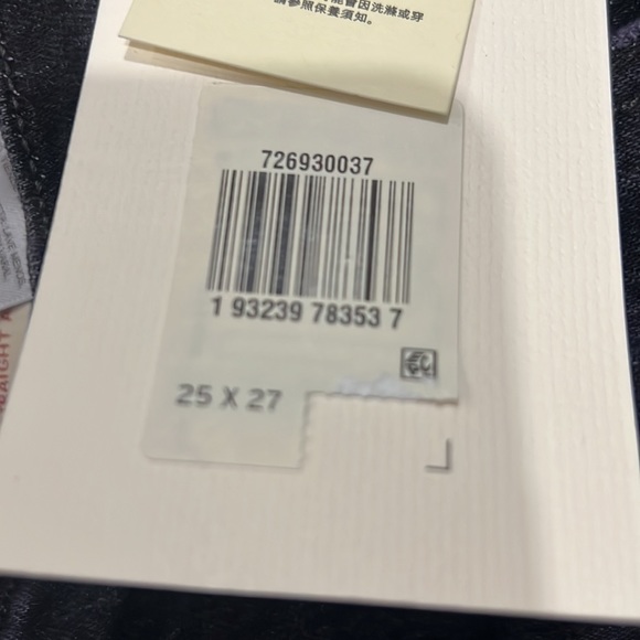 Levi's RibCage Ankle Straight Jeans - Picture 7 of 16